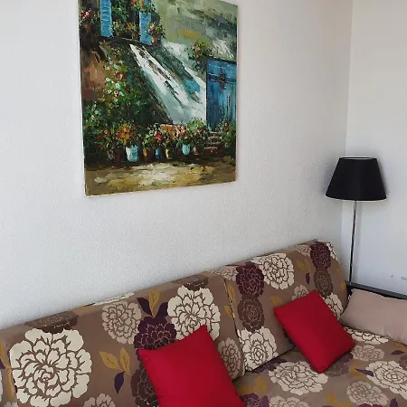 Apartmán Joli T2 Dans Avec Piscine, Hammam Et Parking Gratuits Carcassonne