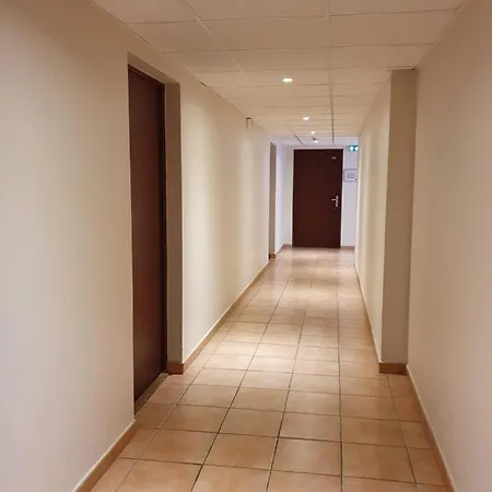 Joli T2 Dans Avec Piscine, Hammam Et Parking Gratuits Apartment