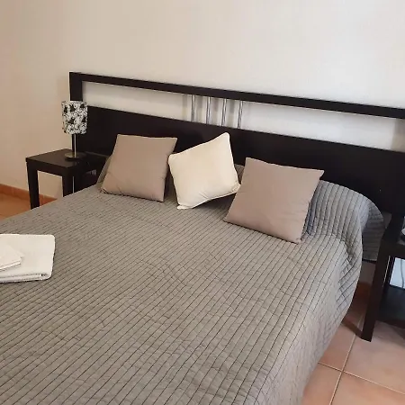Joli T2 Dans Avec Piscine, Hammam Et Parking Gratuits Καρκασόν