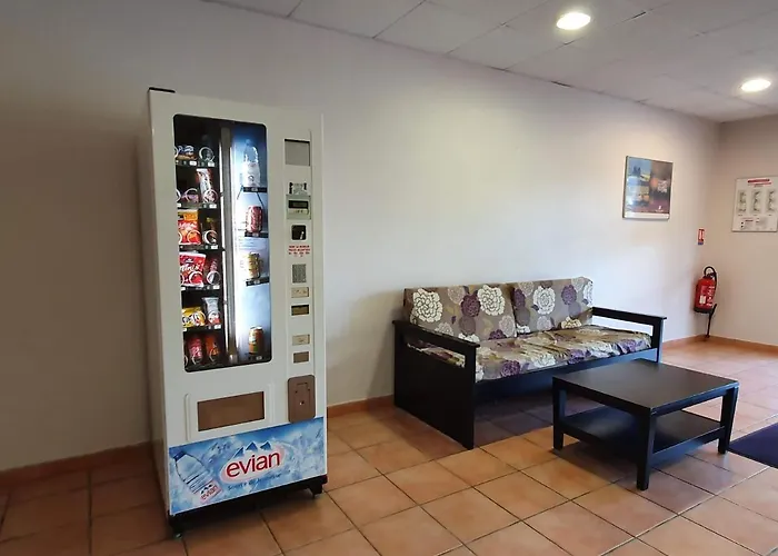 Joli T2 Dans Avec Piscine, Hammam Et Parking Gratuits Апартаменты Каркассон